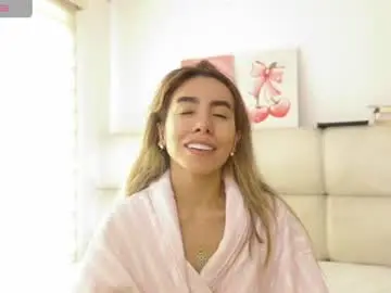 Vexira_23  live sex cam