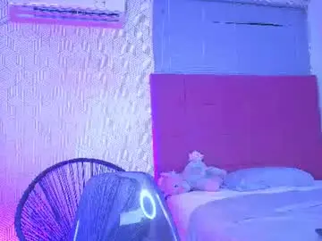 Akira_shaunk  live sex cam