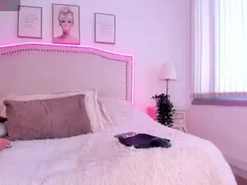 Angeline_shy  live sex cam