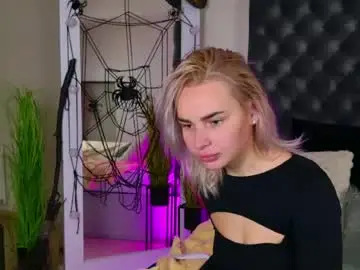 Emmilive  live sex cam