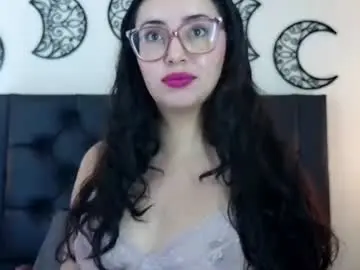 Evoletmk  live sex cam