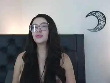 Evoletmk  live sex cam