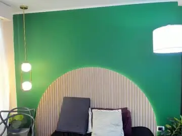 Halleylorens  live sex cam