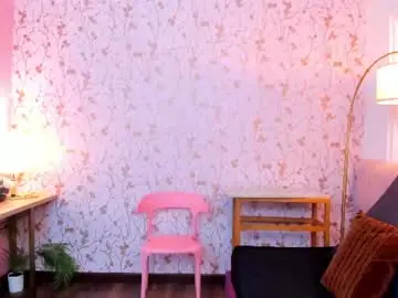 Halleylorens  live sex cam
