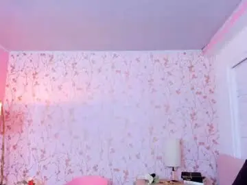 Halleylorens  live sex cam