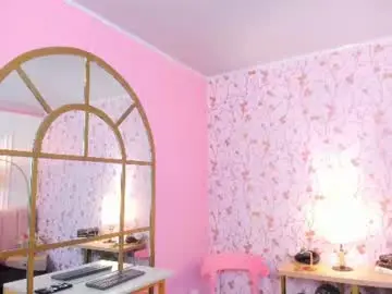 Halleylorens  live sex cam