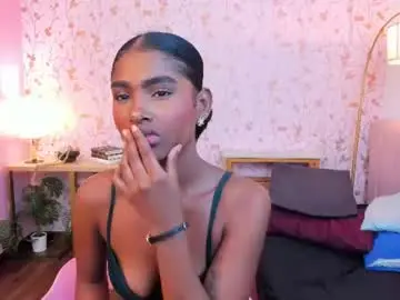 Halleylorens  live sex cam