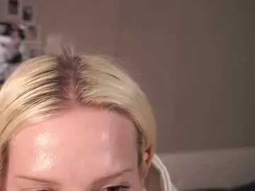 Jeaninepine  live sex cam