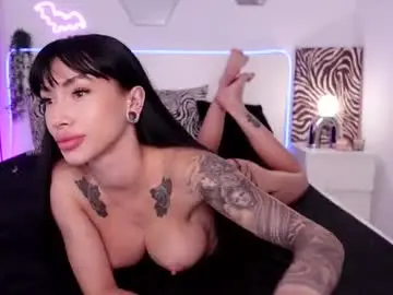 Miladenver  live sex cam