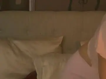 Nyssaraven  live sex cam