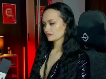 Queenaliss  live sex cam