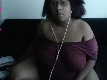 Rosexmary  live sex cam