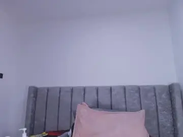 Rubi_hops  live sex cam