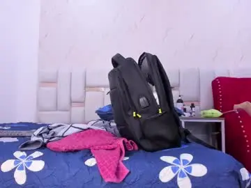 Sara_sm1th_  live sex cam