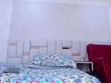 Sara_sm1th_  live sex cam