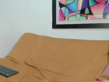 Sweety_milk_  live sex cam