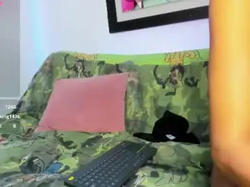 Sweety_milk_  live sex cam