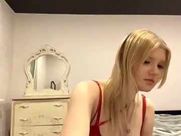 Tynishablackmoore  live sex cam