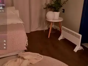 Helenblash  live sex cam