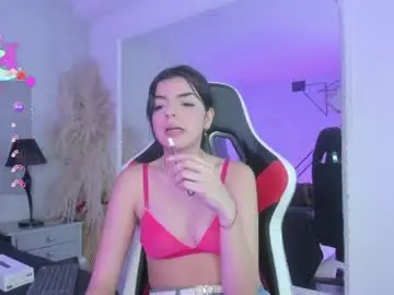 Karelymitchel  live sex cam