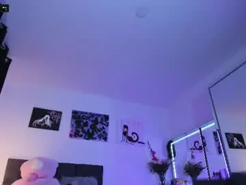 Kur0tsuki  live sex cam