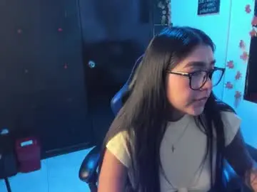 Leyren_copper  live sex cam