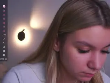 Margarethowell  live sex cam