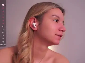 Margarethowell  live sex cam