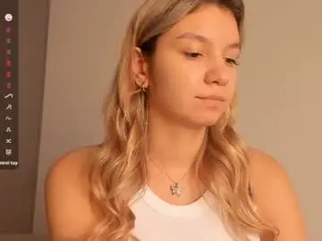 Margarethowell  live sex cam