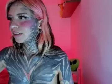 Nicki_1  live sex cam