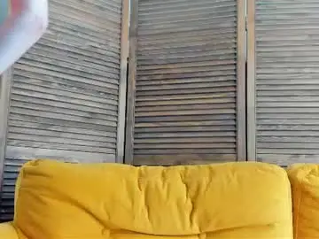 Olivia_7  live sex cam