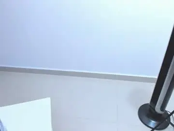 Redski77  live sex cam