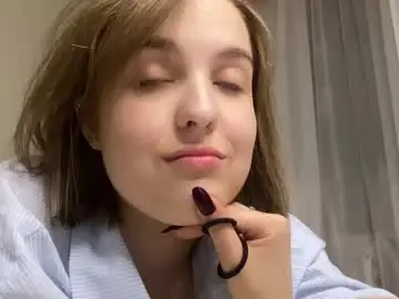 Saphirree  live sex cam