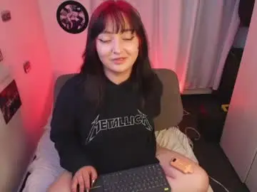 Sarah_cuteeyes  live sex cam