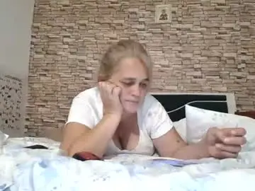 Singlemommy_4u  live sex cam