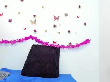 Annniie22  live sex cam