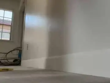 Bustybuilder  live sex cam