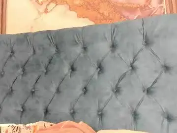 Crystalros  live sex cam