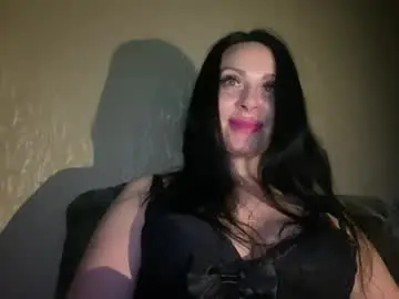 Honeyvibe26  live sex cam