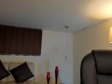 Maiiitee_  live sex cam