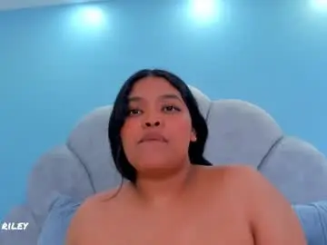 Riley_dolly  live sex cam
