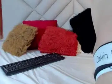 Sophia_lorenn1  live sex cam