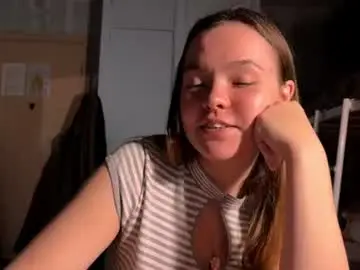 Taylorzapatero  live sex cam