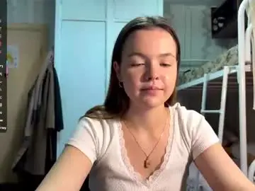 Taylorzapatero  live sex cam
