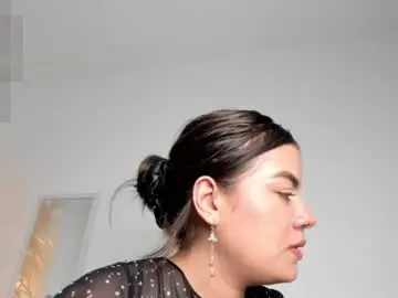 Ariana_x1  live sex cam