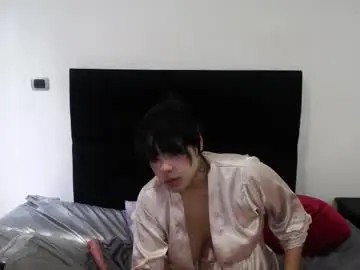 Charlotte_lia_  live sex cam