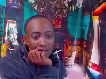 Ebonyolive69  live sex cam
