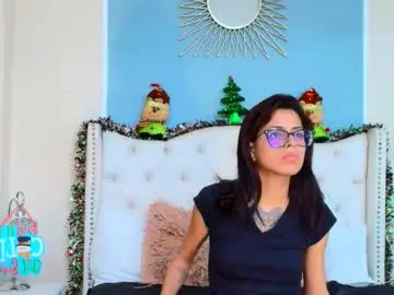 Emily_loperaa  live sex cam