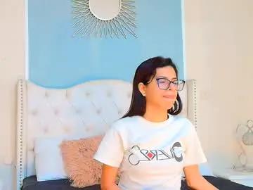 Emily_loperaa  live sex cam