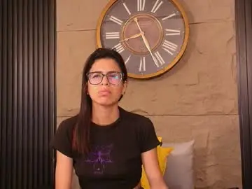 Emily_loperaa  live sex cam